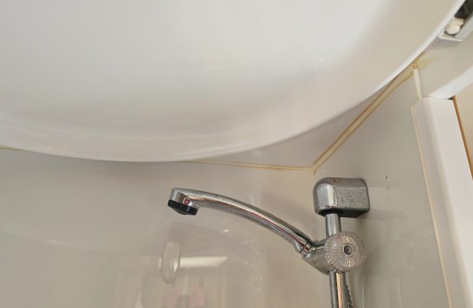 Jak odświeżyć kabinę prysznicową w 15 minut?